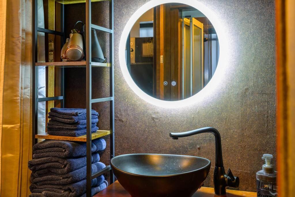 טוקיו Premier Suite Nishiazabu Roppongi Front מראה חיצוני תמונה